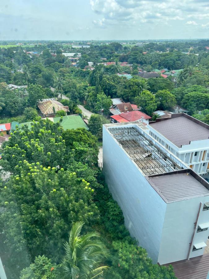 Lovely Studio Condominiums At Mesavirre Garden Residences 巴科洛德 外观 照片
